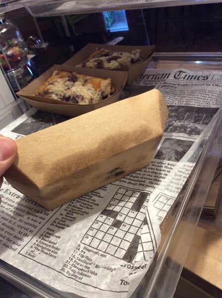 Eco-Friendly 2 lb. Natural Kraft Paper Food Tray - 1,000/Case, Compostable & Microwavable