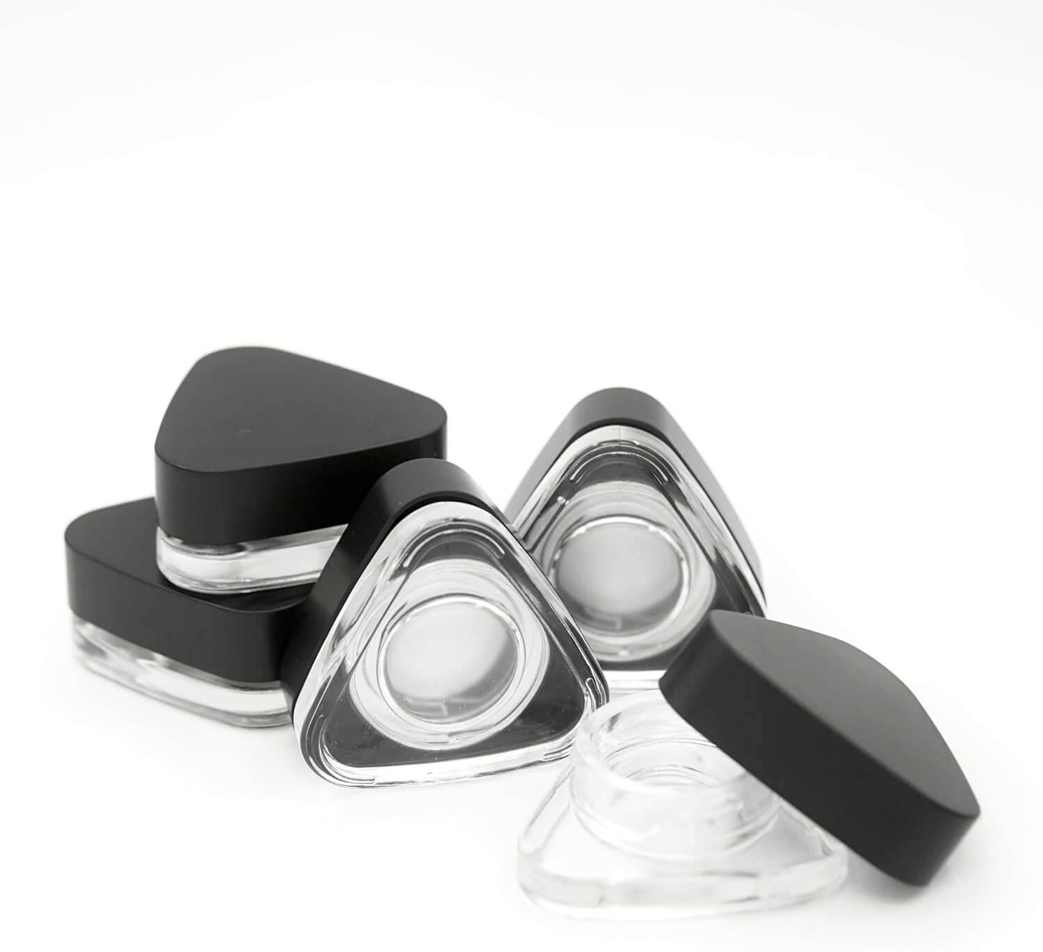 Child-resistant 9ml triangle glass jars with black lids, ideal for concentrates and premium products.