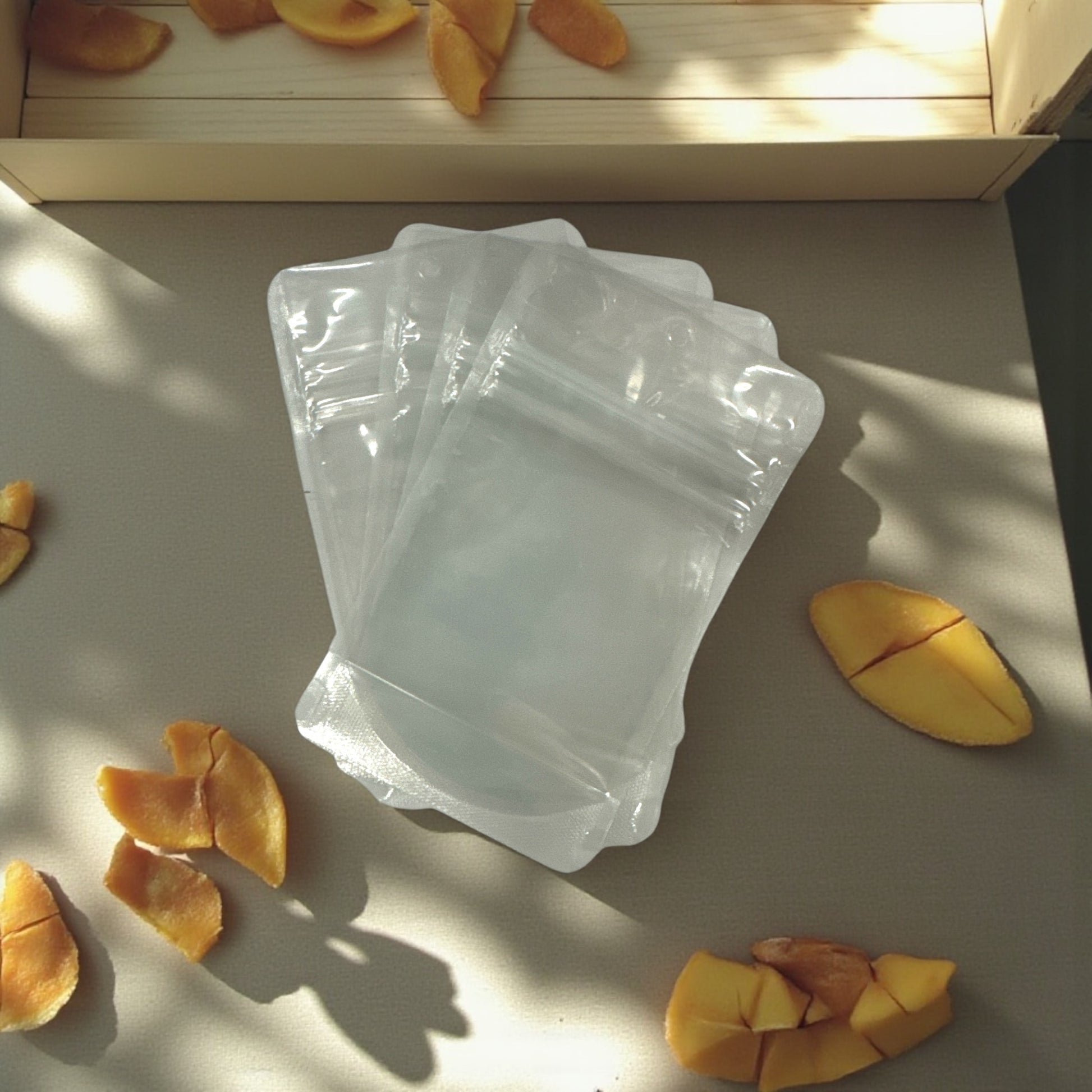 1/8 Ounce Iridescent / Clear Bags - (100 qty.)